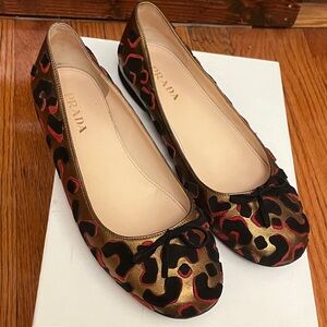 Prada Gold Black & Red Ballerinas / Loafers Size 38
